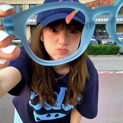 八零娇妻人美歌甜